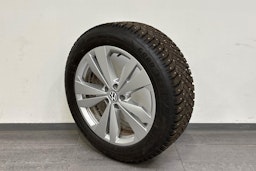 valkoinen Volkswagen ID.5 2022 kuva 10.