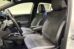 valkoinen Volkswagen ID.5 2022 kuva 11.