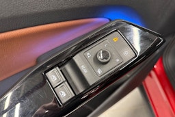punainen Volkswagen ID.5 2023 kuva 17.