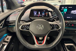 musta Volkswagen ID.5 2022 kuva 15.