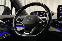 musta Volkswagen ID.5 2022 kuva 18.