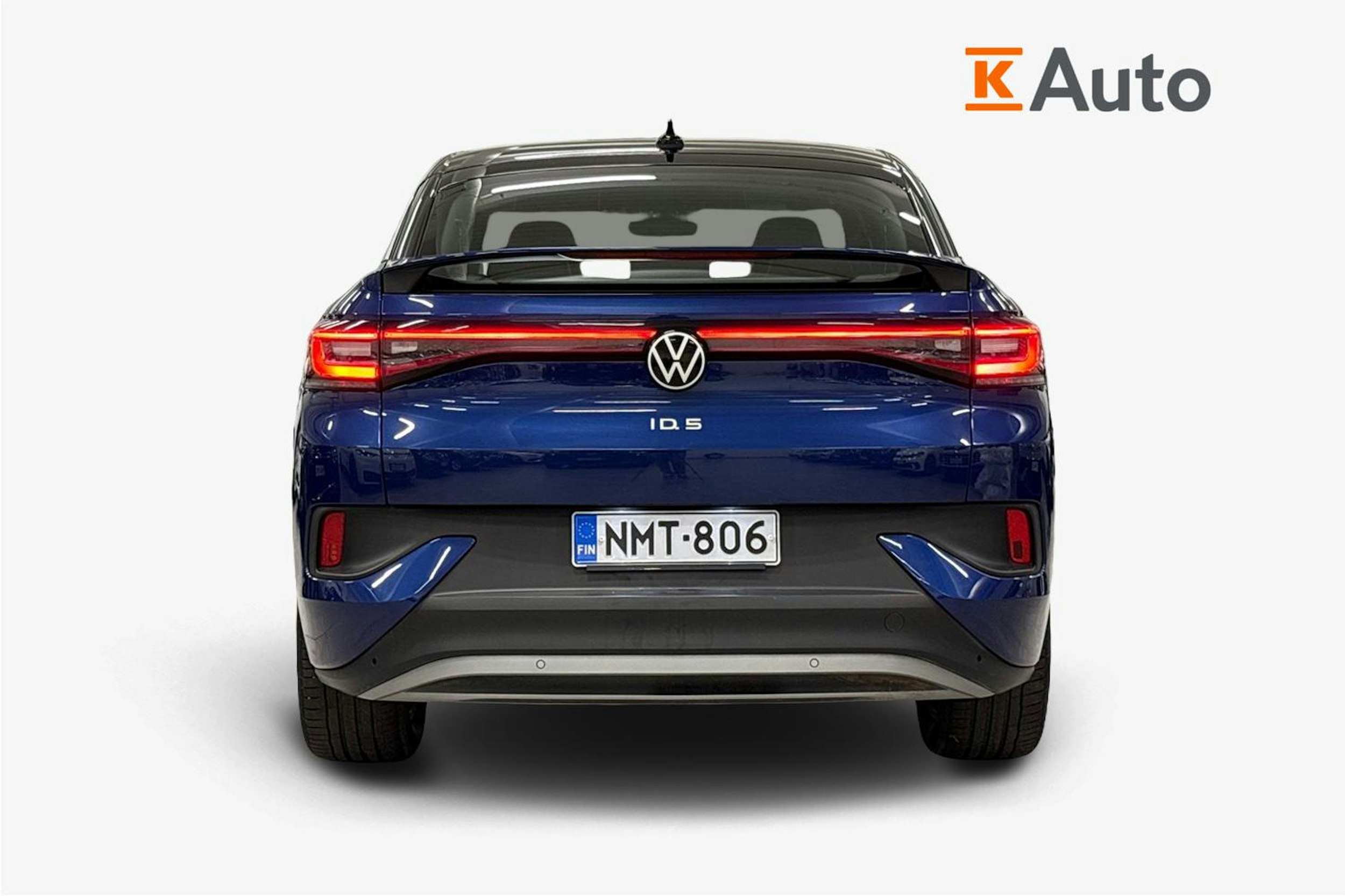 sininen Volkswagen ID.5 2022 kuva 3.