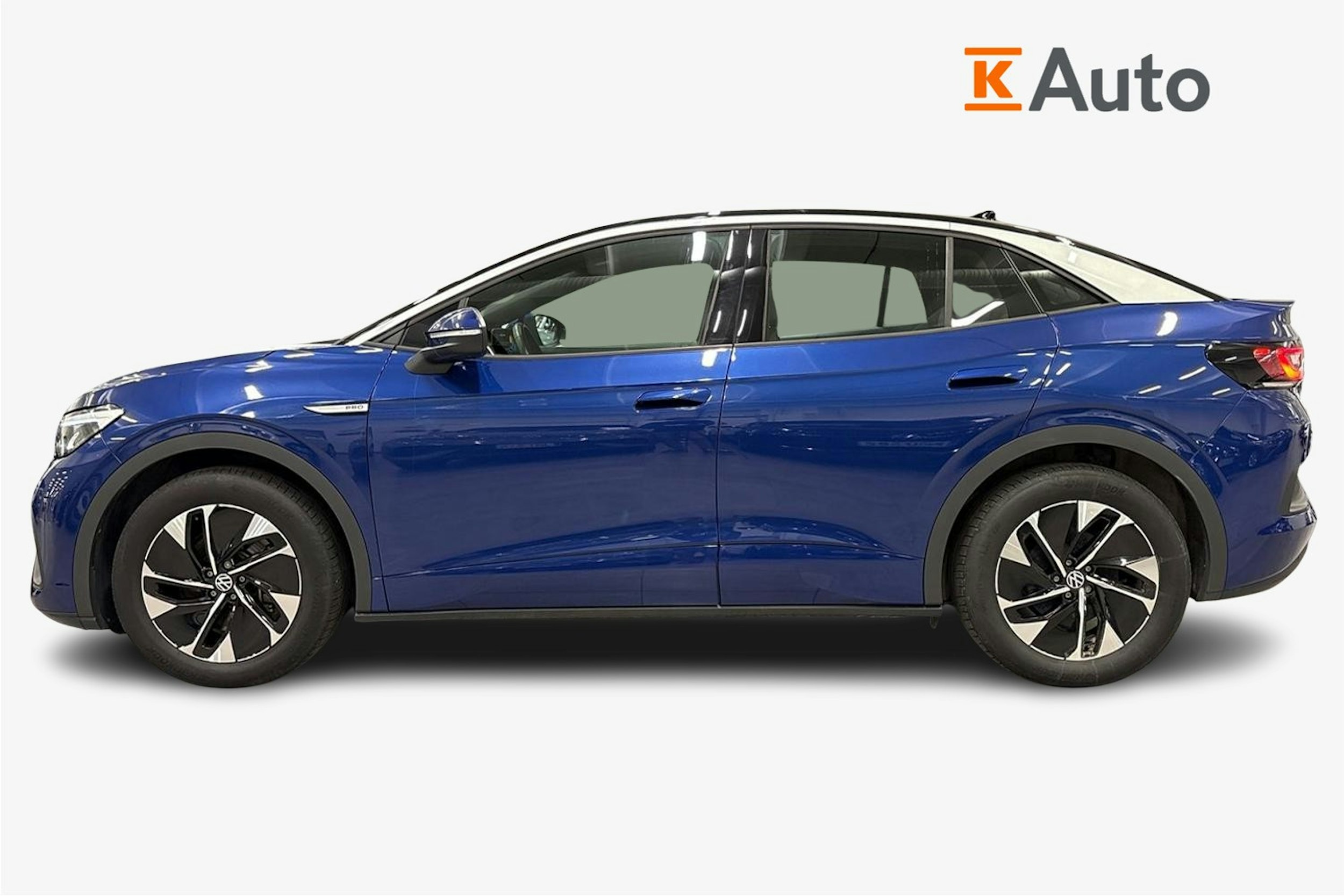 sininen Volkswagen ID.5 2022 kuva 6.