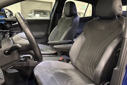 sininen Volkswagen ID.5 2022 kuva 14.