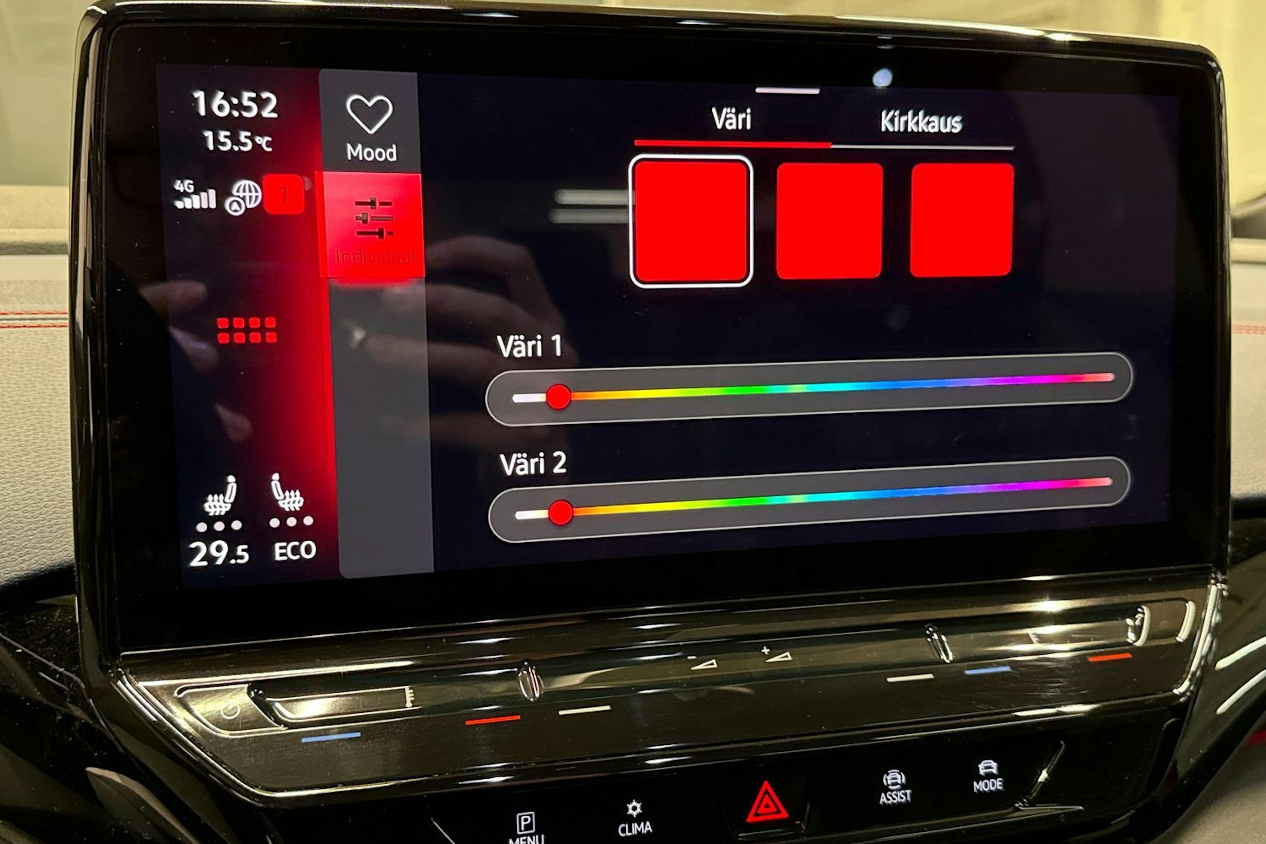 Punainen Volkswagen ID.5 2022 kuva 18.