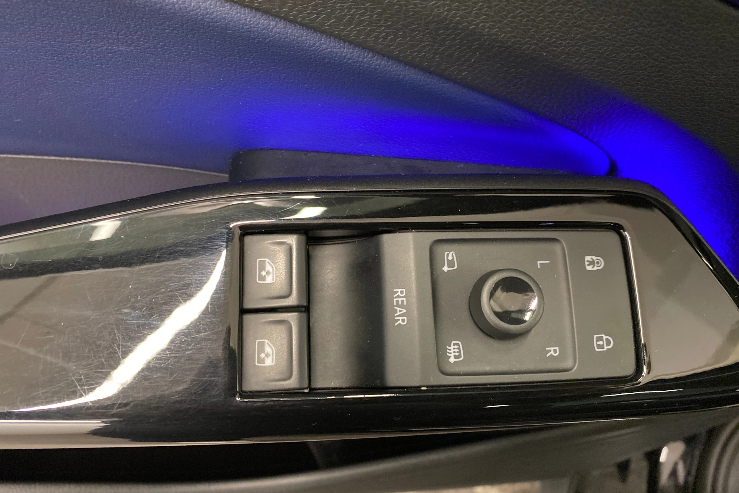 musta Volkswagen ID.5 2022 kuva 18.