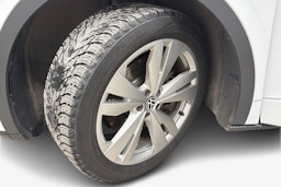 valkoinen Volkswagen ID.5 2022 kuva 11.