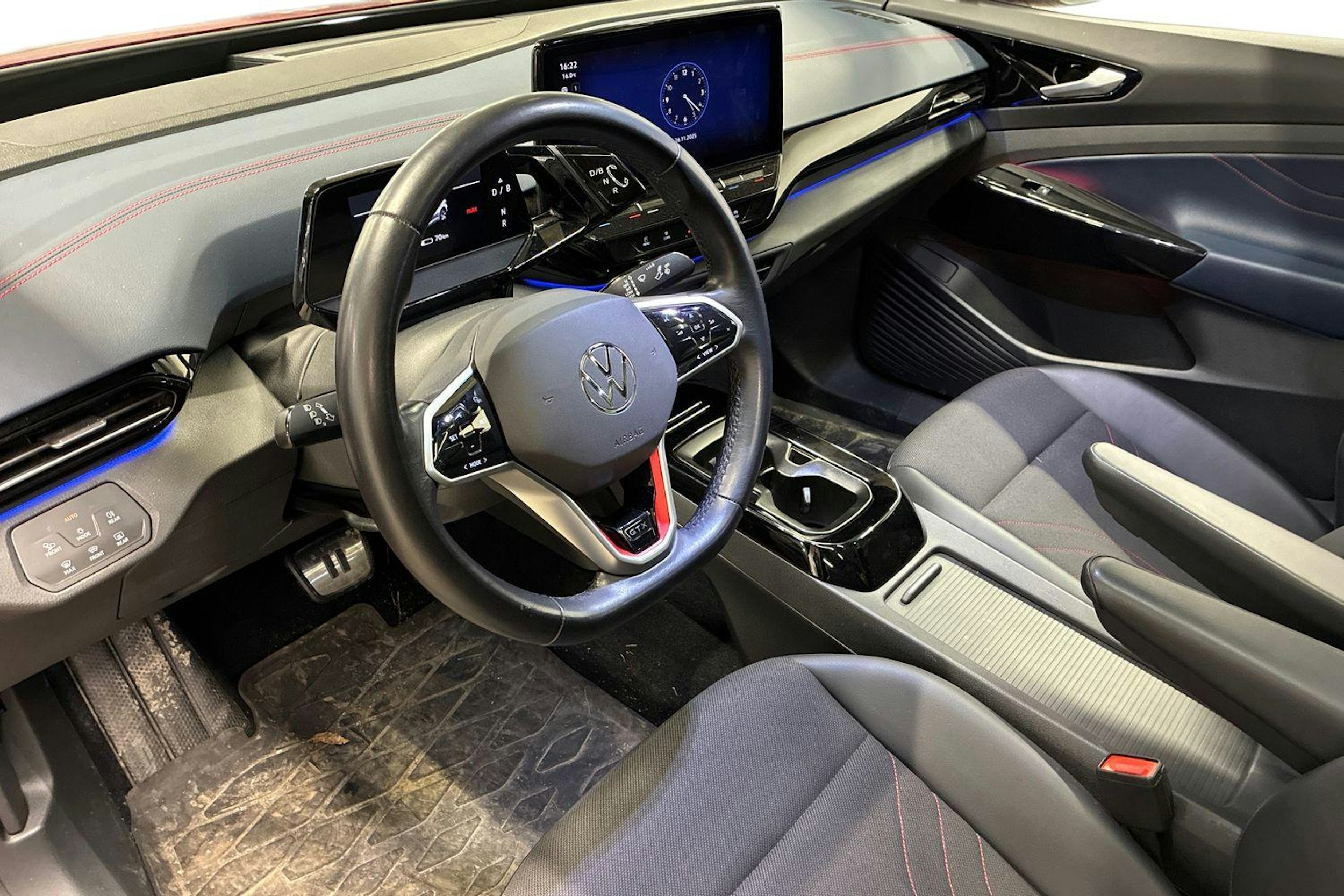 punainen Volkswagen ID.5 2022 kuva 3.