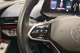 punainen Volkswagen ID.5 2022 kuva 17.