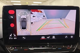 punainen Volkswagen ID.5 2022 kuva 21.