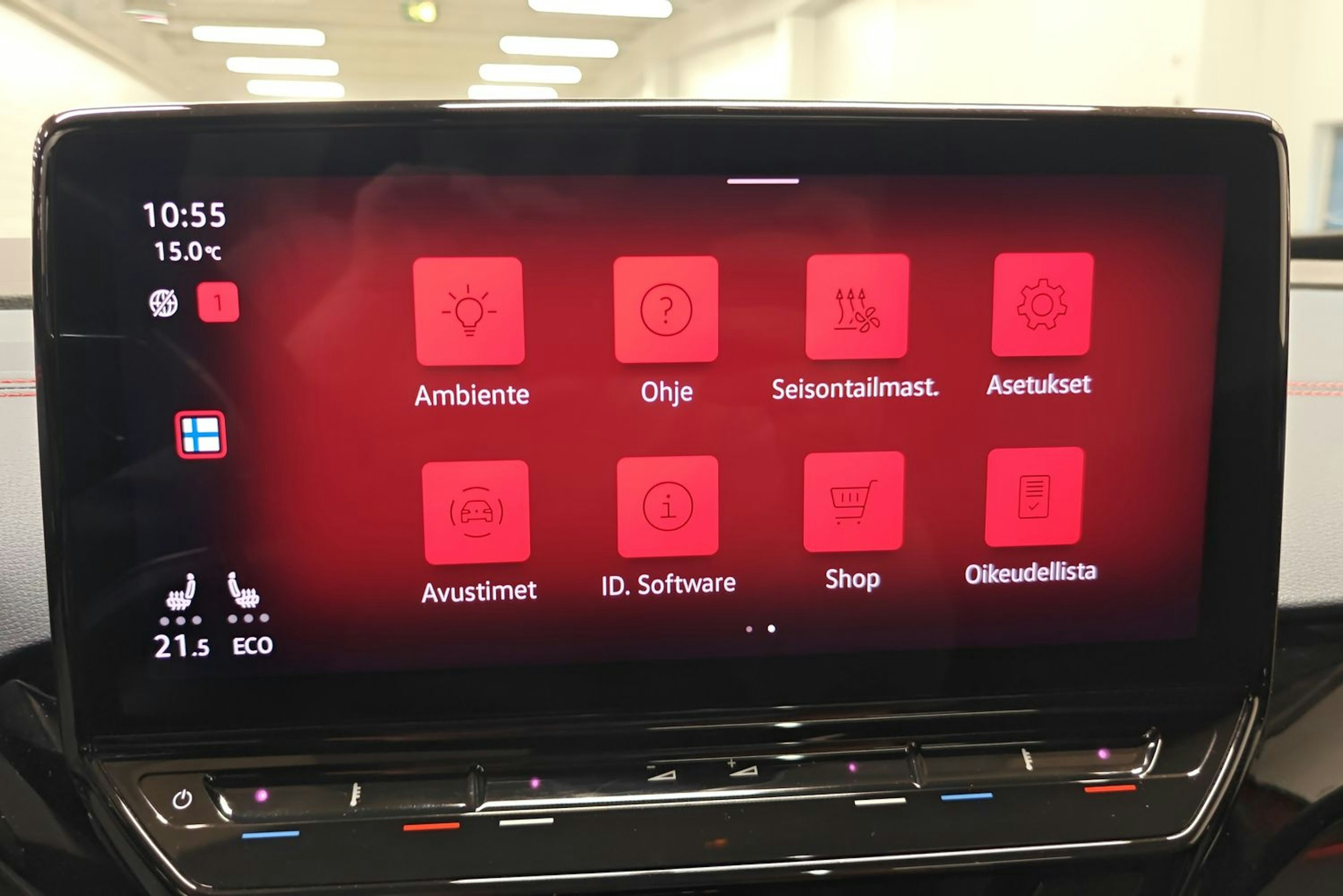 punainen Volkswagen ID.5 2022 kuva 24.