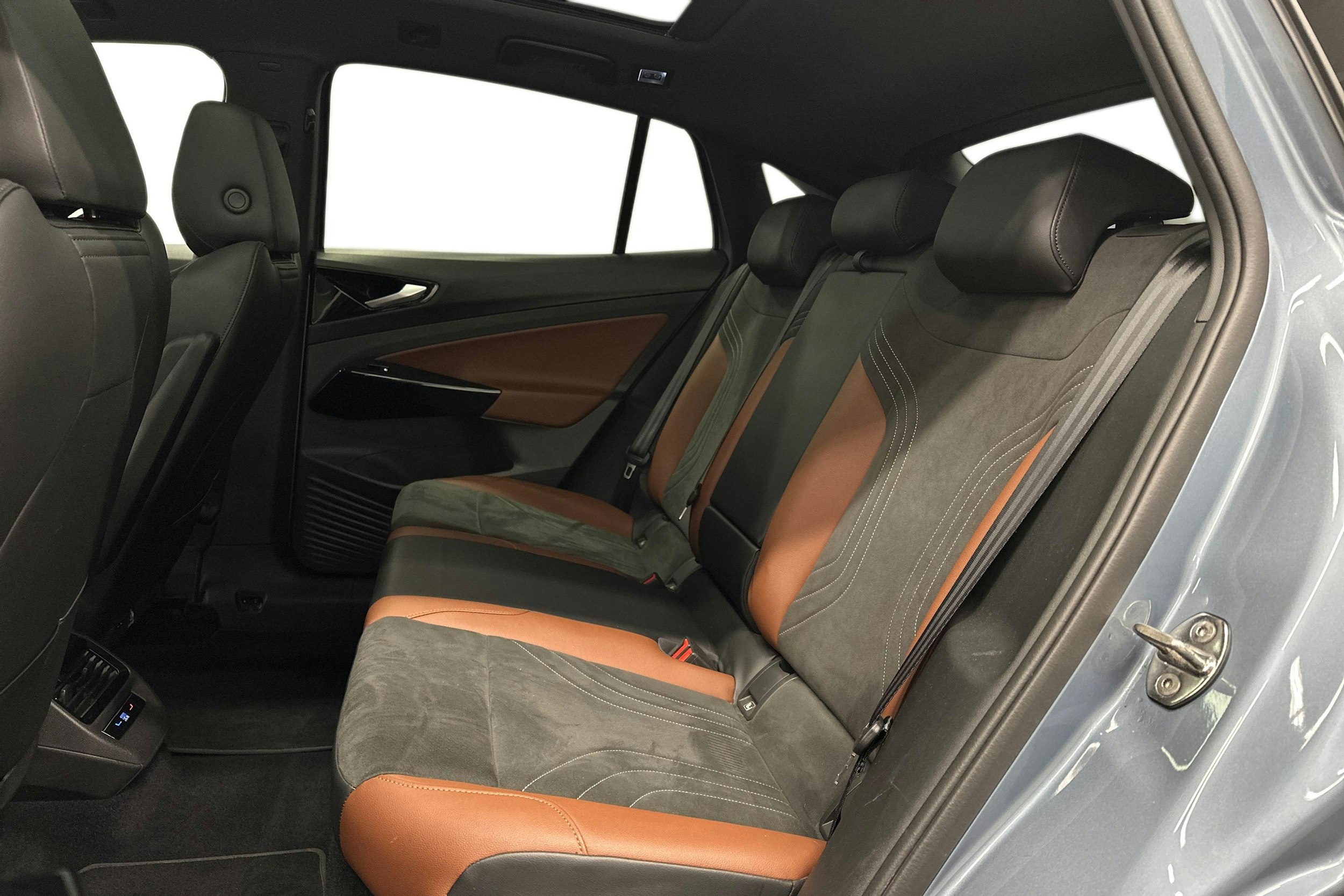 sininen Volkswagen ID.5 2022 kuva 10.