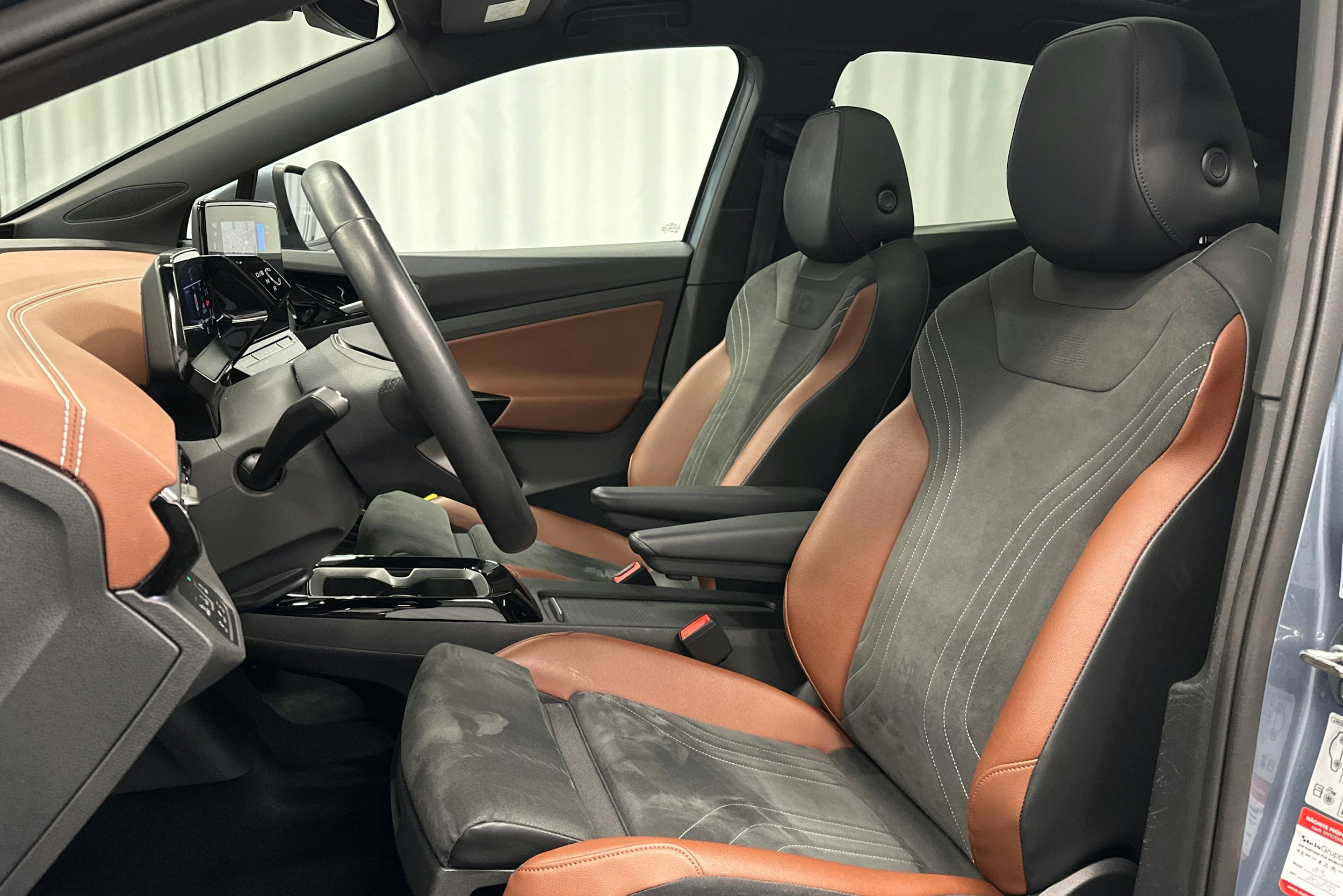 sininen Volkswagen ID.5 2022 kuva 14.