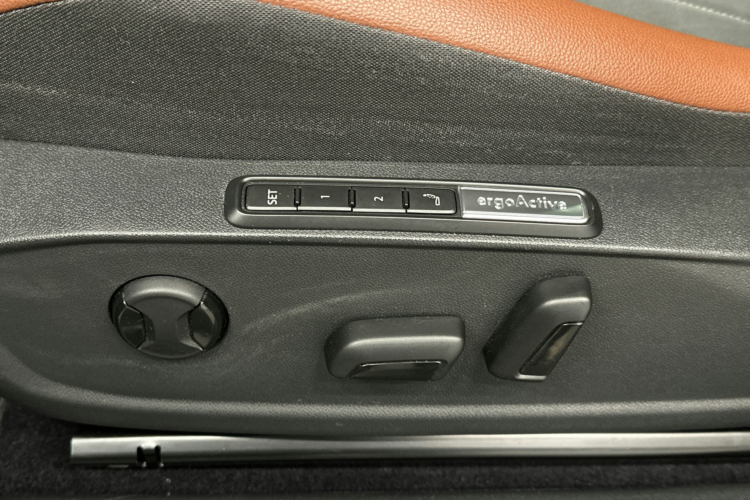 sininen Volkswagen ID.5 2022 kuva 17.