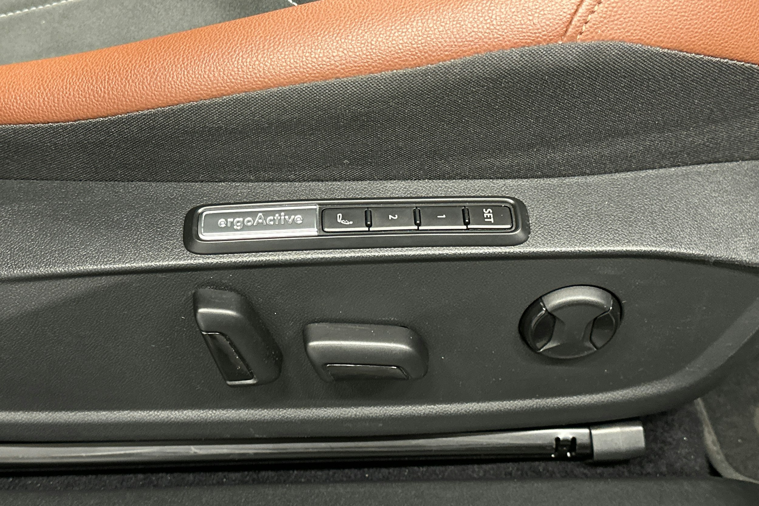 sininen Volkswagen ID.5 2022 kuva 15.