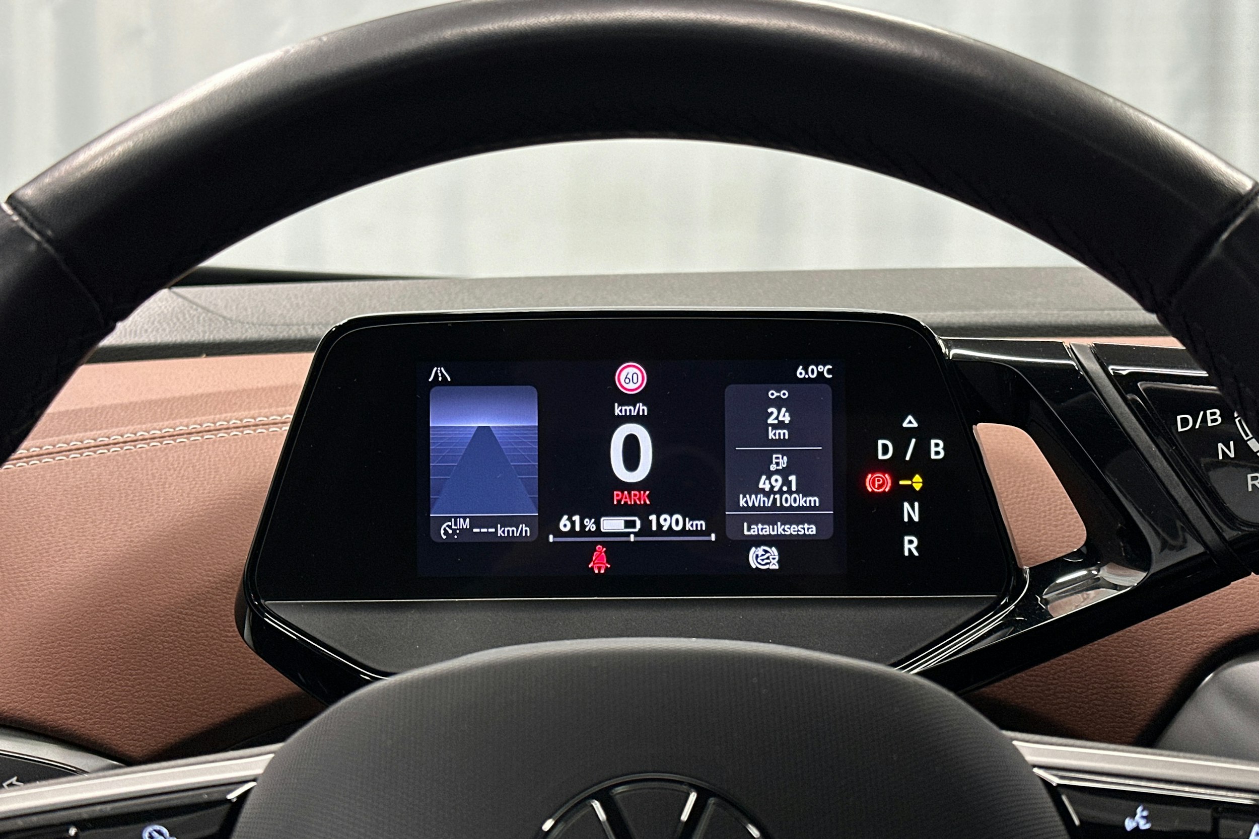 sininen Volkswagen ID.5 2022 kuva 18.