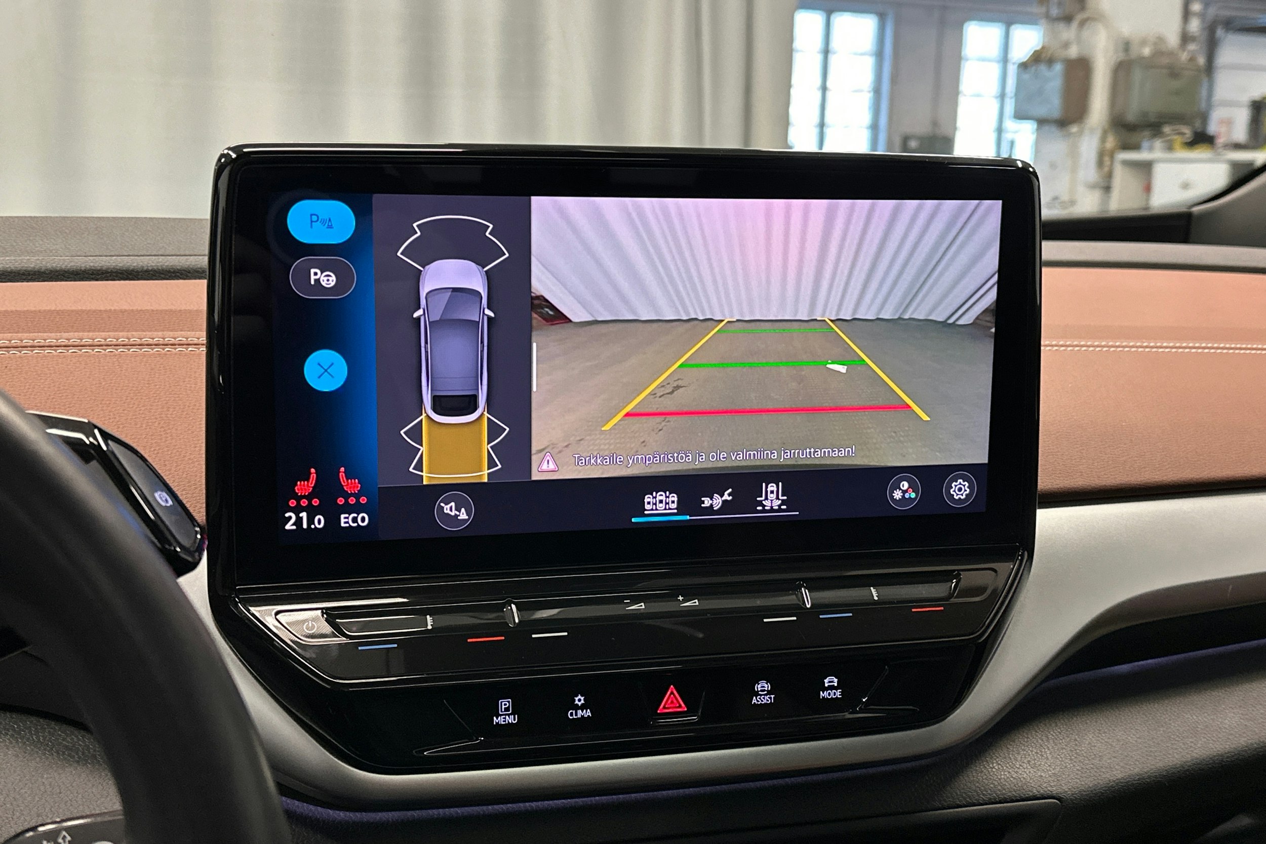 sininen Volkswagen ID.5 2022 kuva 32.