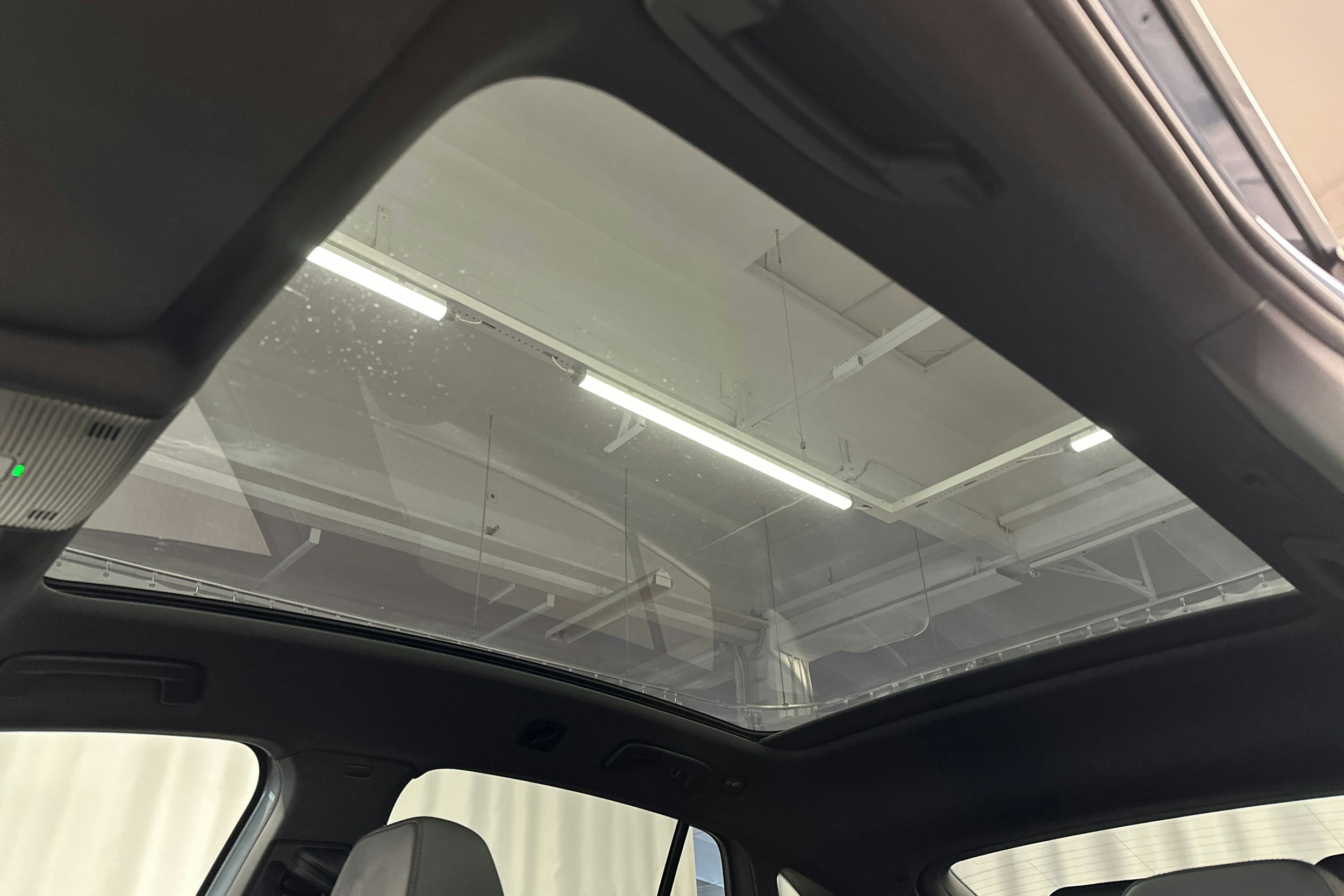 sininen Volkswagen ID.5 2022 kuva 33.