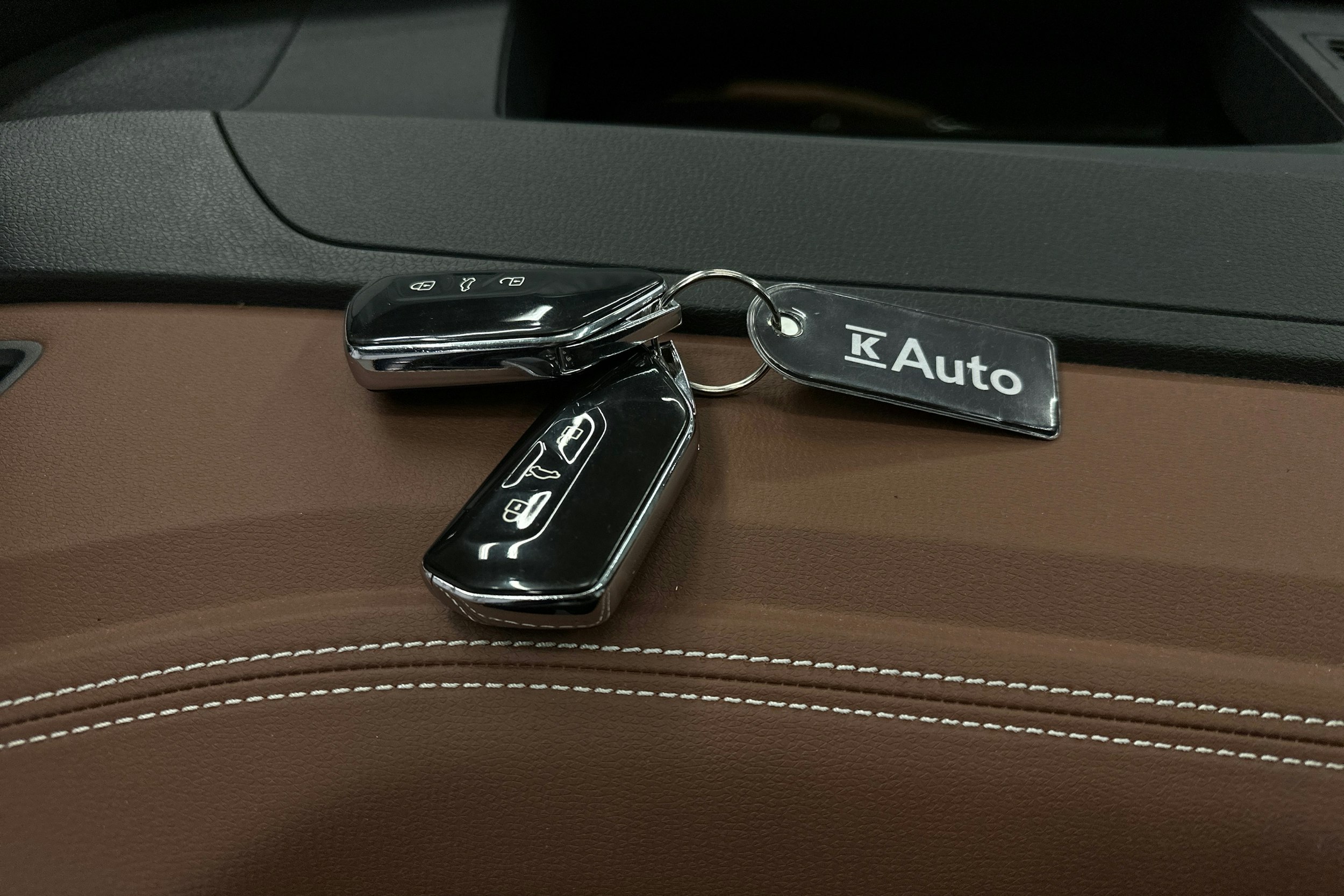 sininen Volkswagen ID.5 2022 kuva 34.