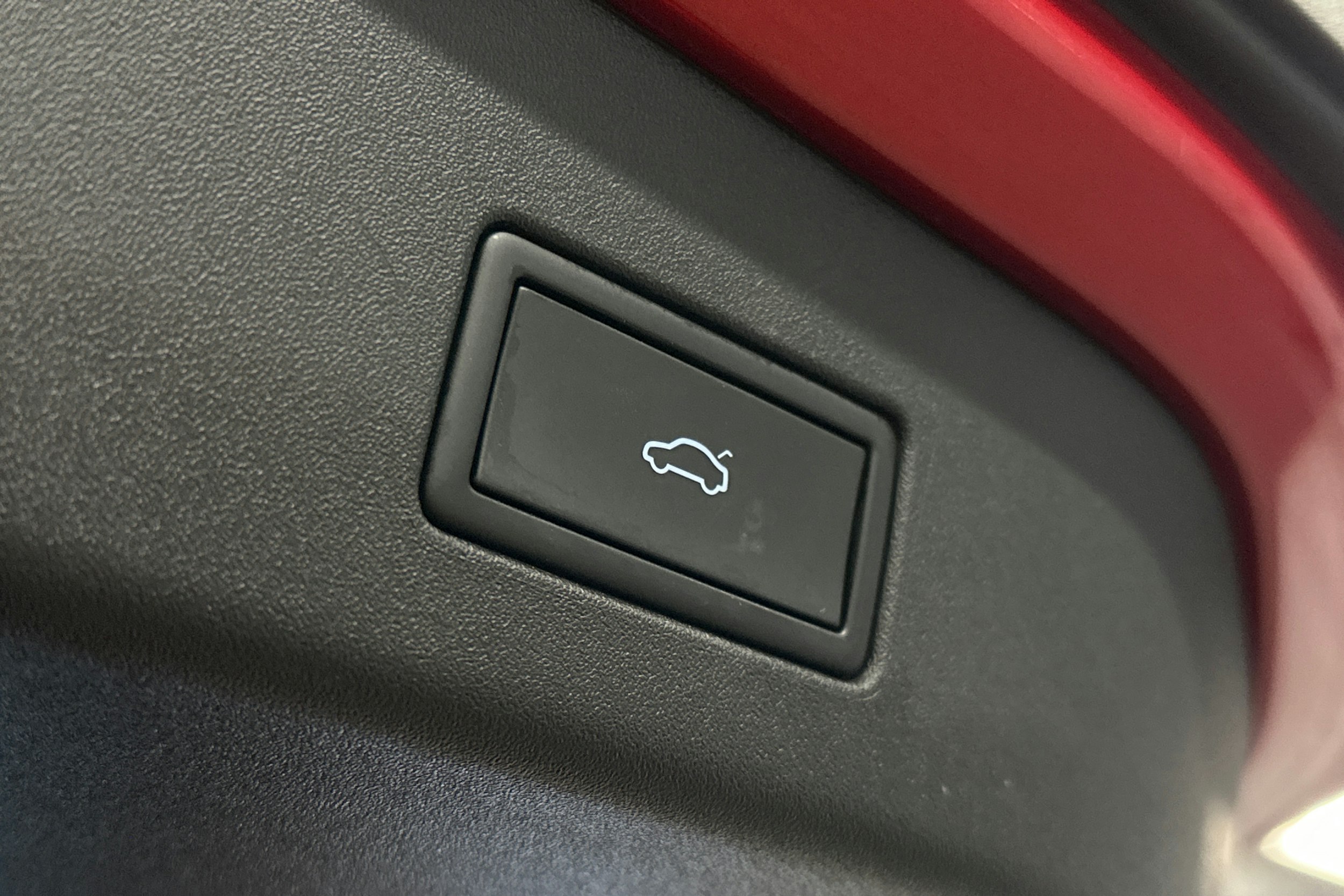 punainen Volkswagen ID.5 2022 kuva 15.