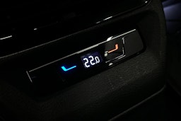 valkoinen Volkswagen ID.5 2022 kuva 16.