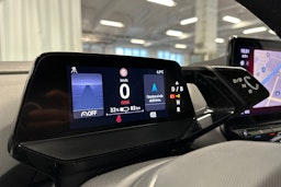 valkoinen Volkswagen ID.5 2022 kuva 21.