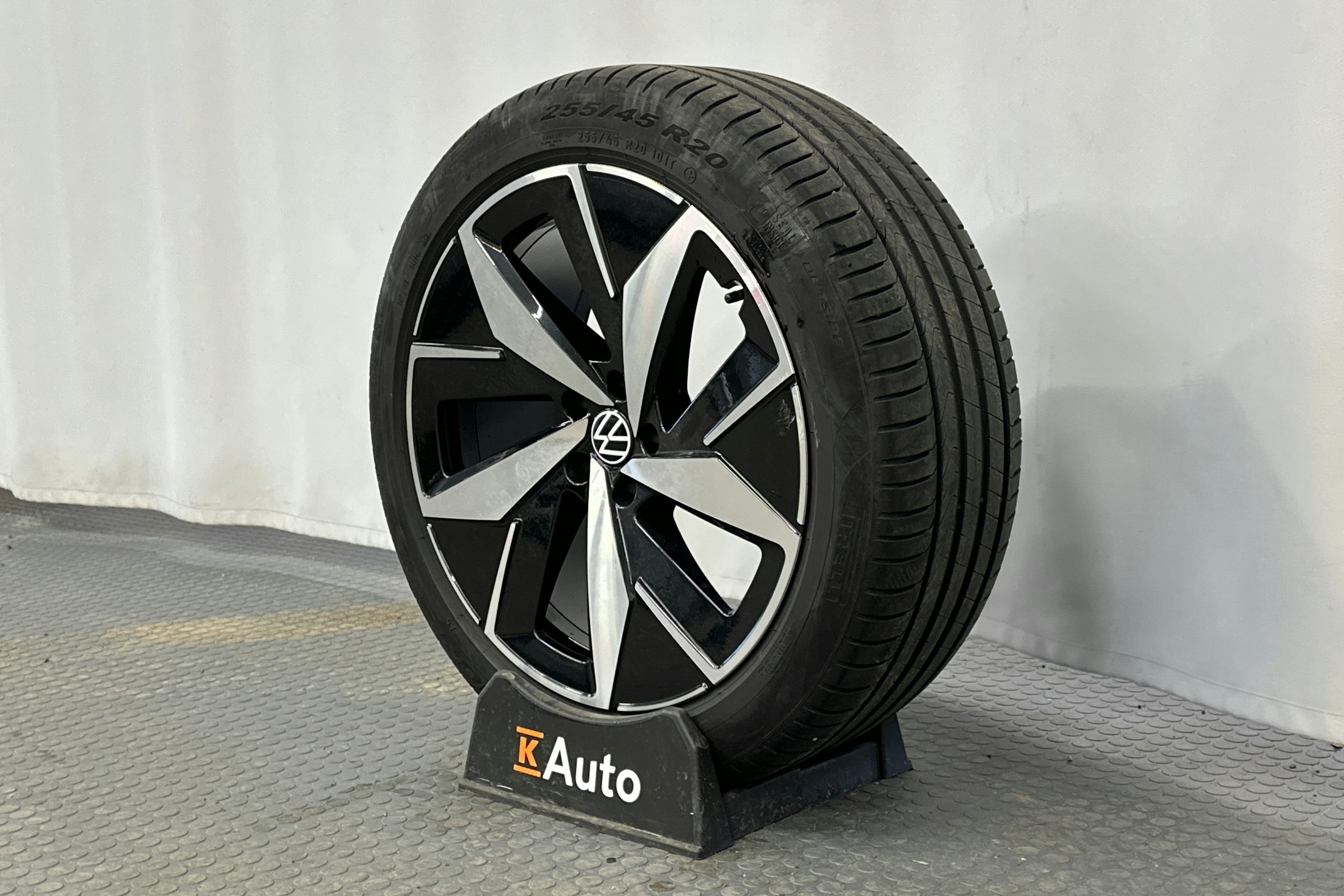 hopea Volkswagen ID.5 2022 kuva 13.