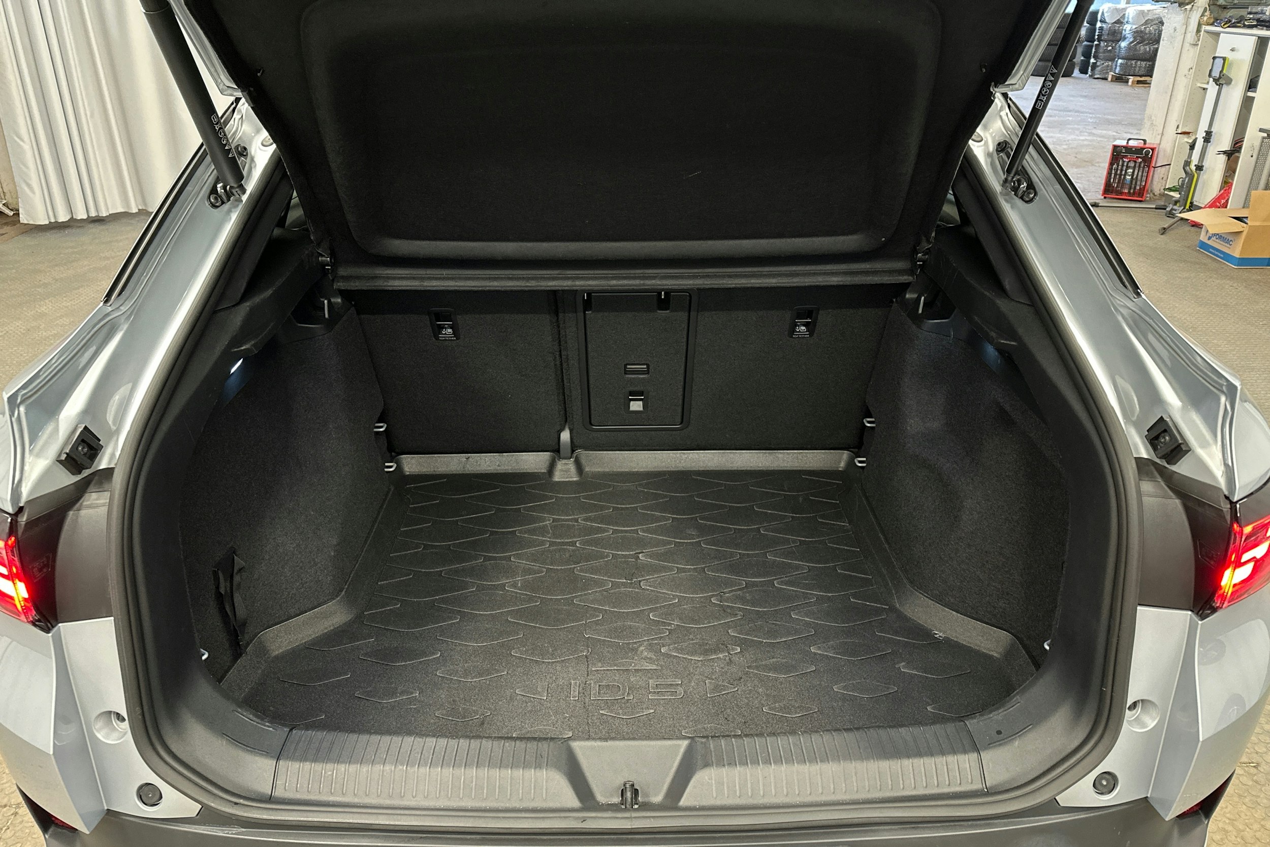 hopea Volkswagen ID.5 2022 kuva 14.