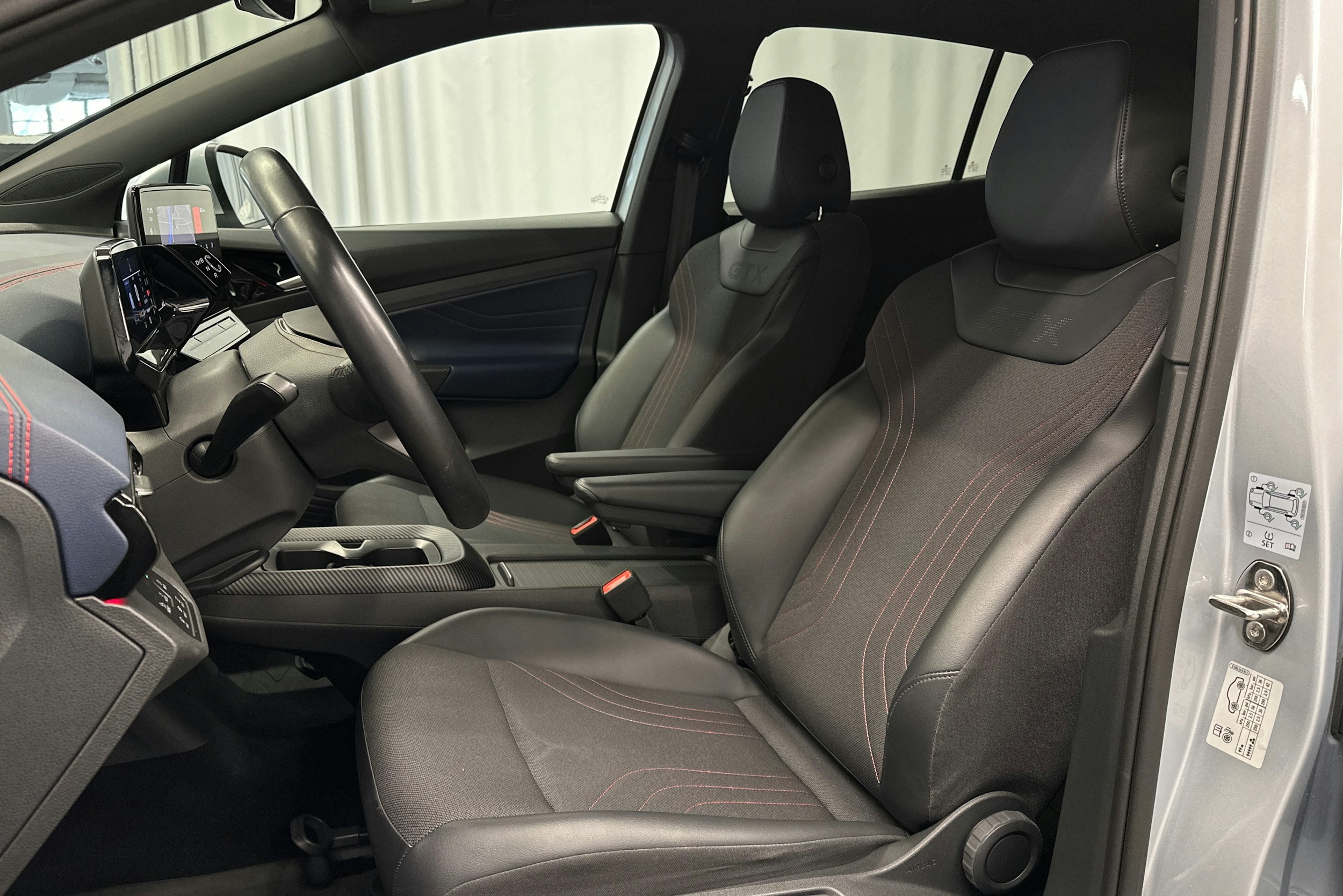 hopea Volkswagen ID.5 2022 kuva 16.