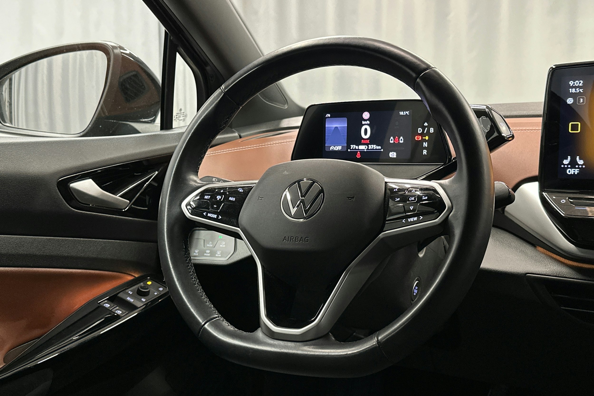 musta Volkswagen ID.5 2022 kuva 14.