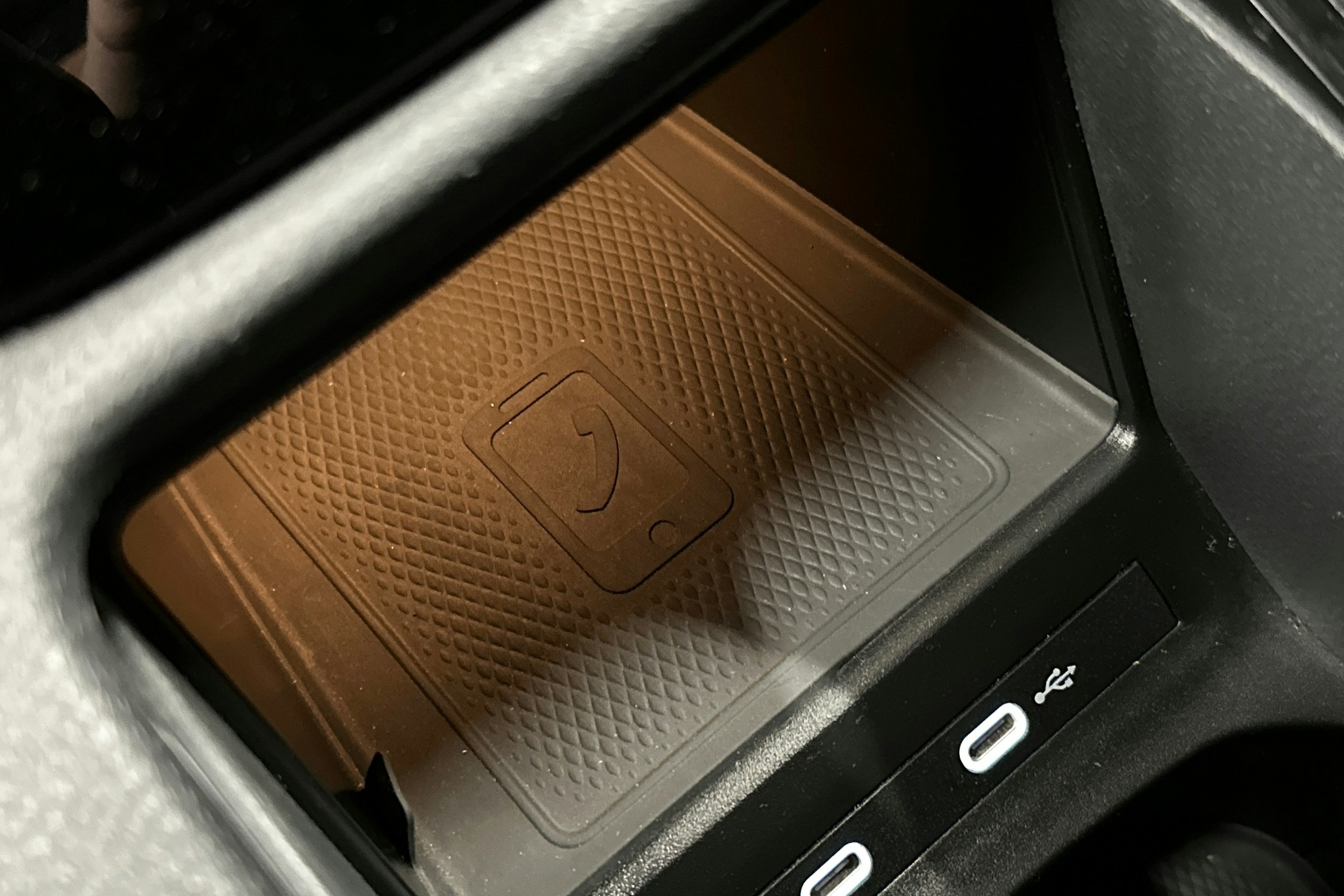 musta Volkswagen ID.5 2022 kuva 21.