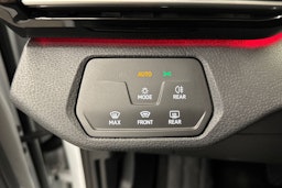 valkoinen Volkswagen ID.5 2022 kuva 22.