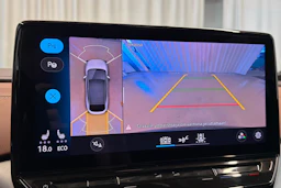 valkoinen Volkswagen ID.5 2022 kuva 32.