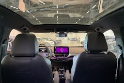 sininen Volkswagen ID.5 2022 kuva 13.