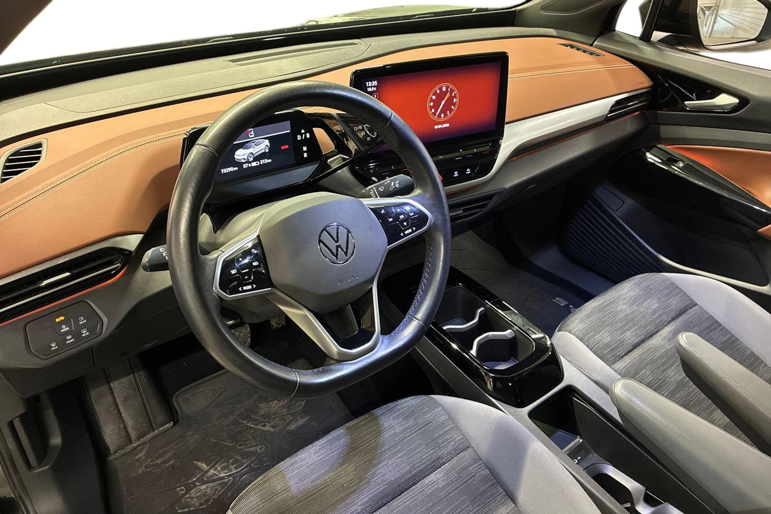 Musta Volkswagen ID.5 2022 kuva 6.