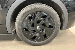 Musta Volkswagen ID.5 2022 kuva 10.