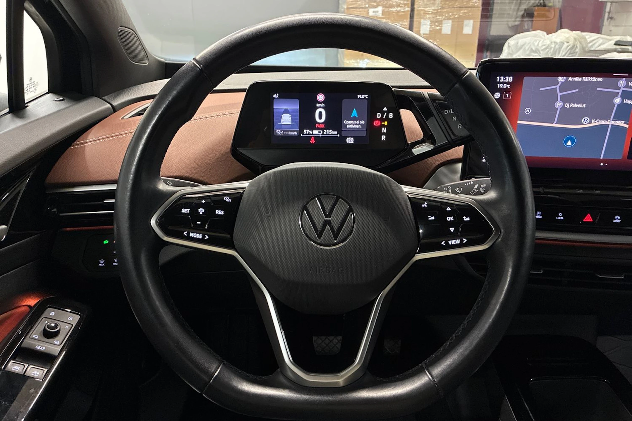 Musta Volkswagen ID.5 2022 kuva 12.