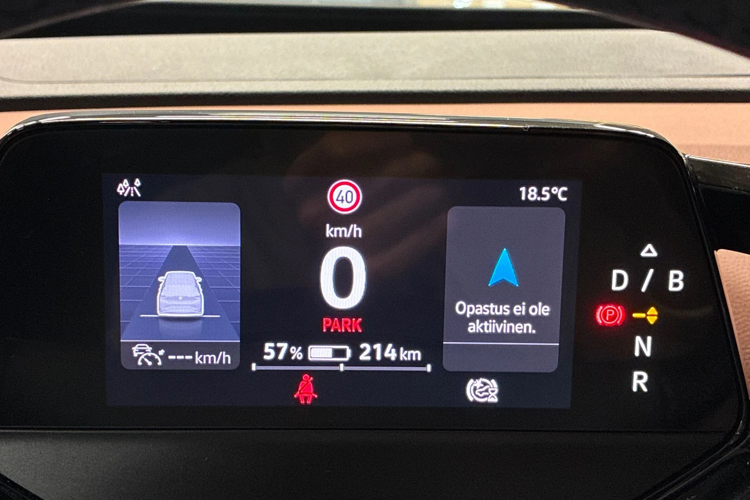 Musta Volkswagen ID.5 2022 kuva 13.