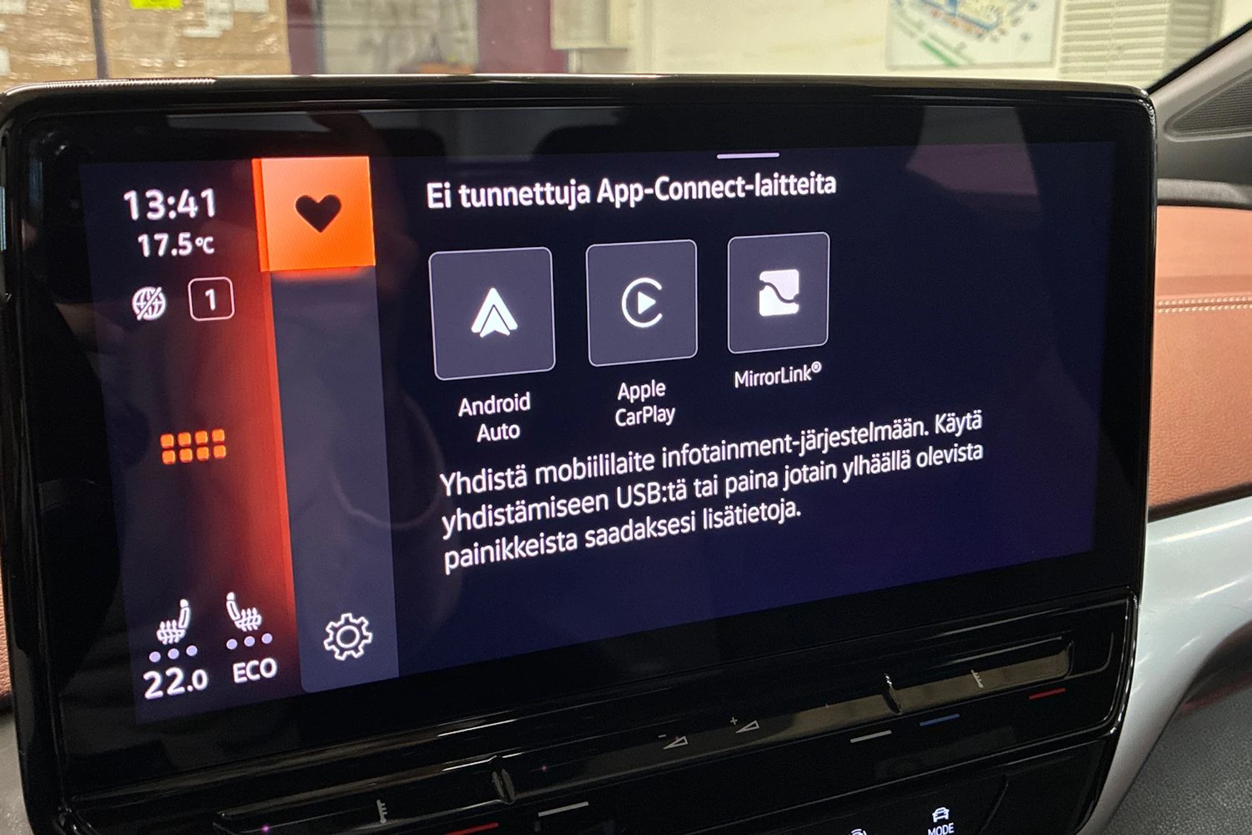 Musta Volkswagen ID.5 2022 kuva 18.