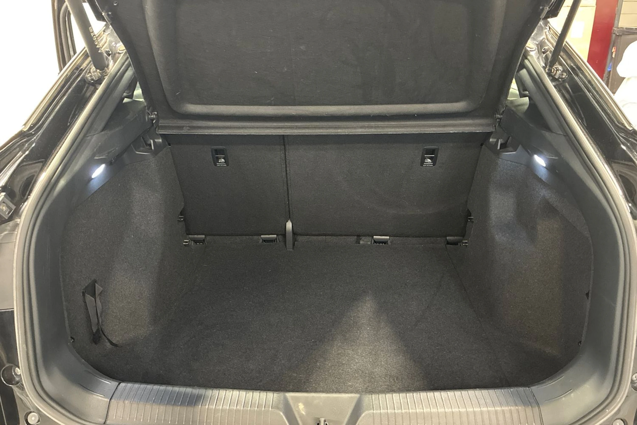 Musta Volkswagen ID.5 2022 kuva 24.