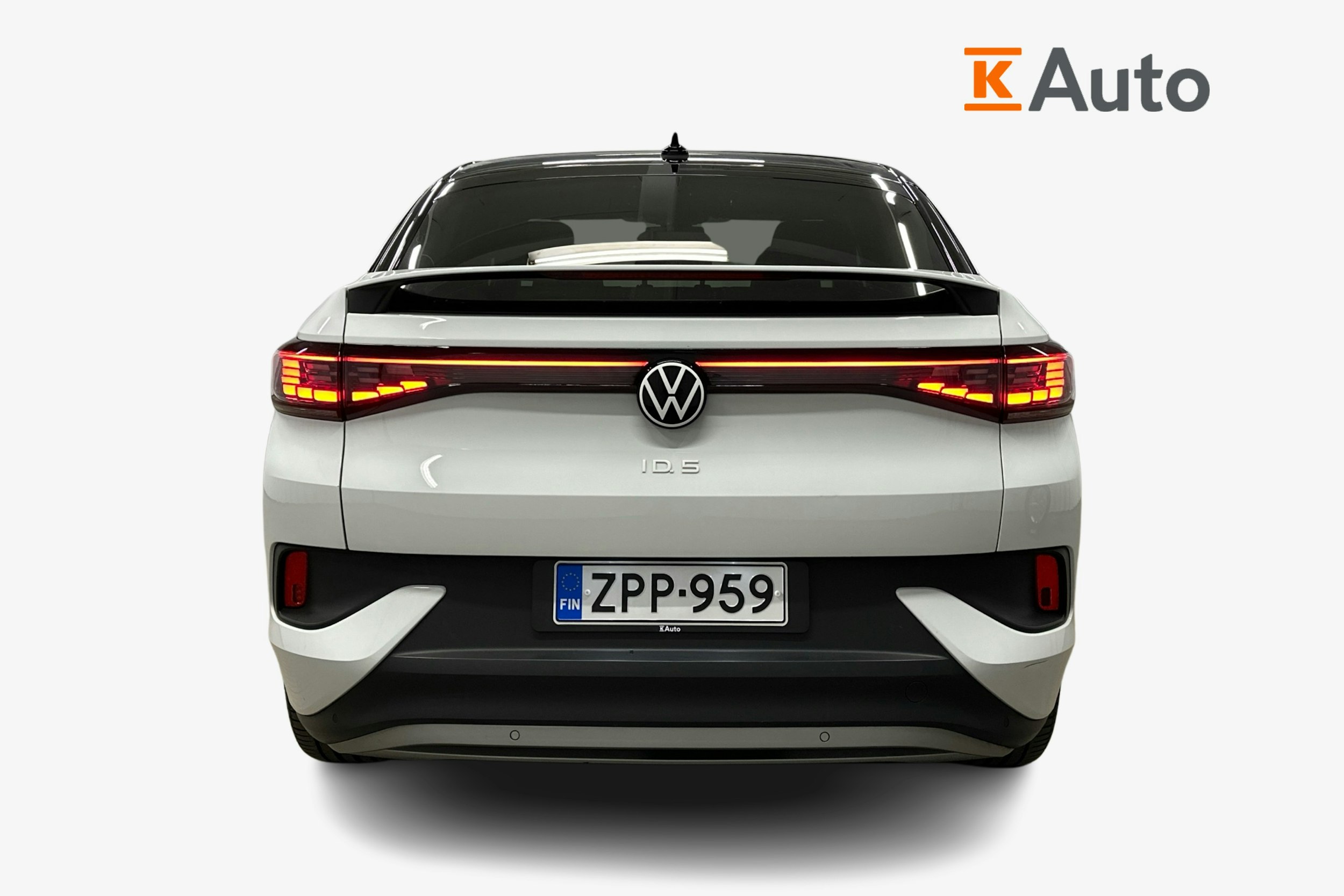 valkoinen Volkswagen ID.5 2022 kuva 3.