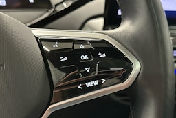 valkoinen Volkswagen ID.5 2022 kuva 17.
