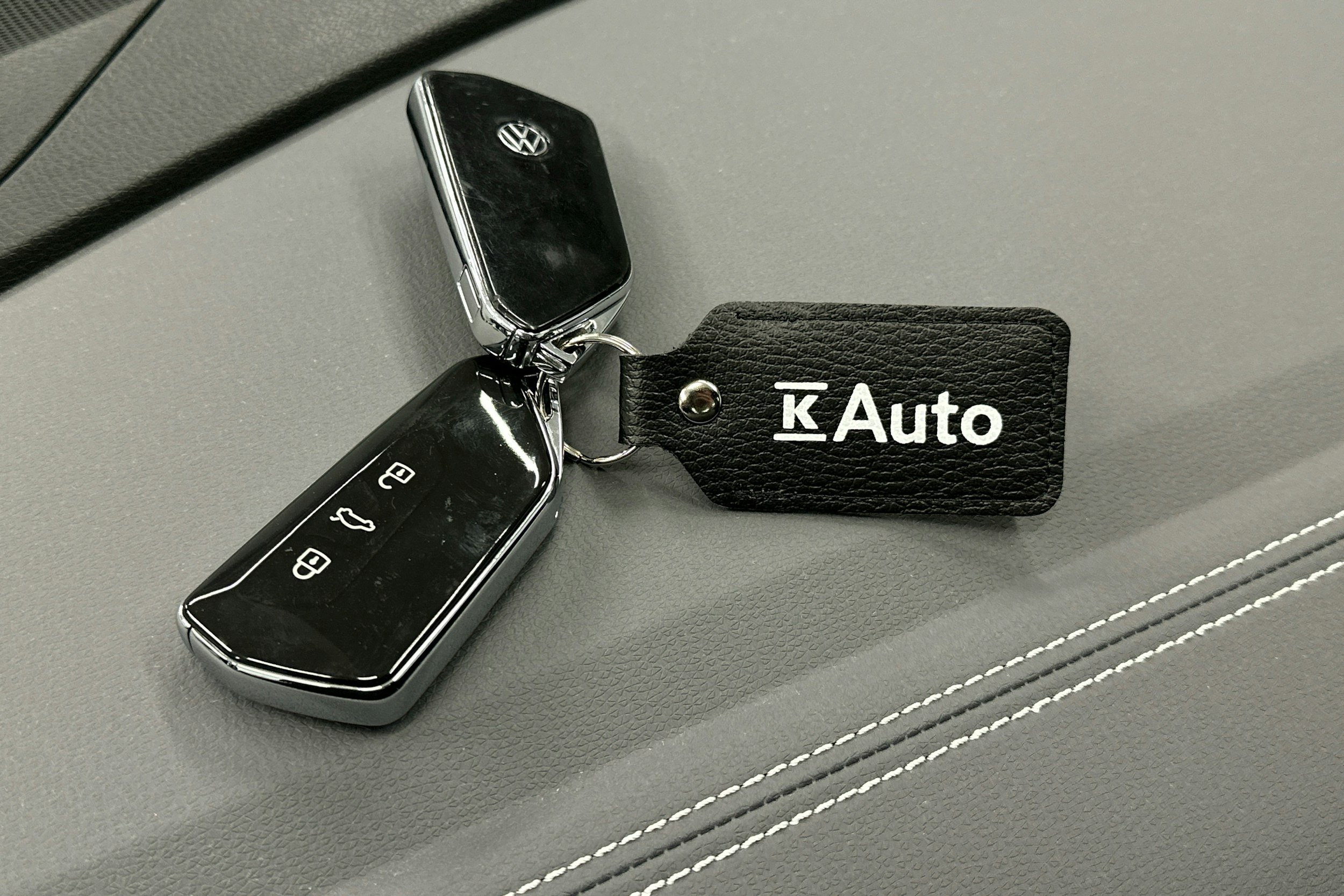 valkoinen Volkswagen ID.5 2022 kuva 29.