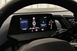 punainen Volkswagen ID.5 2022 kuva 13.