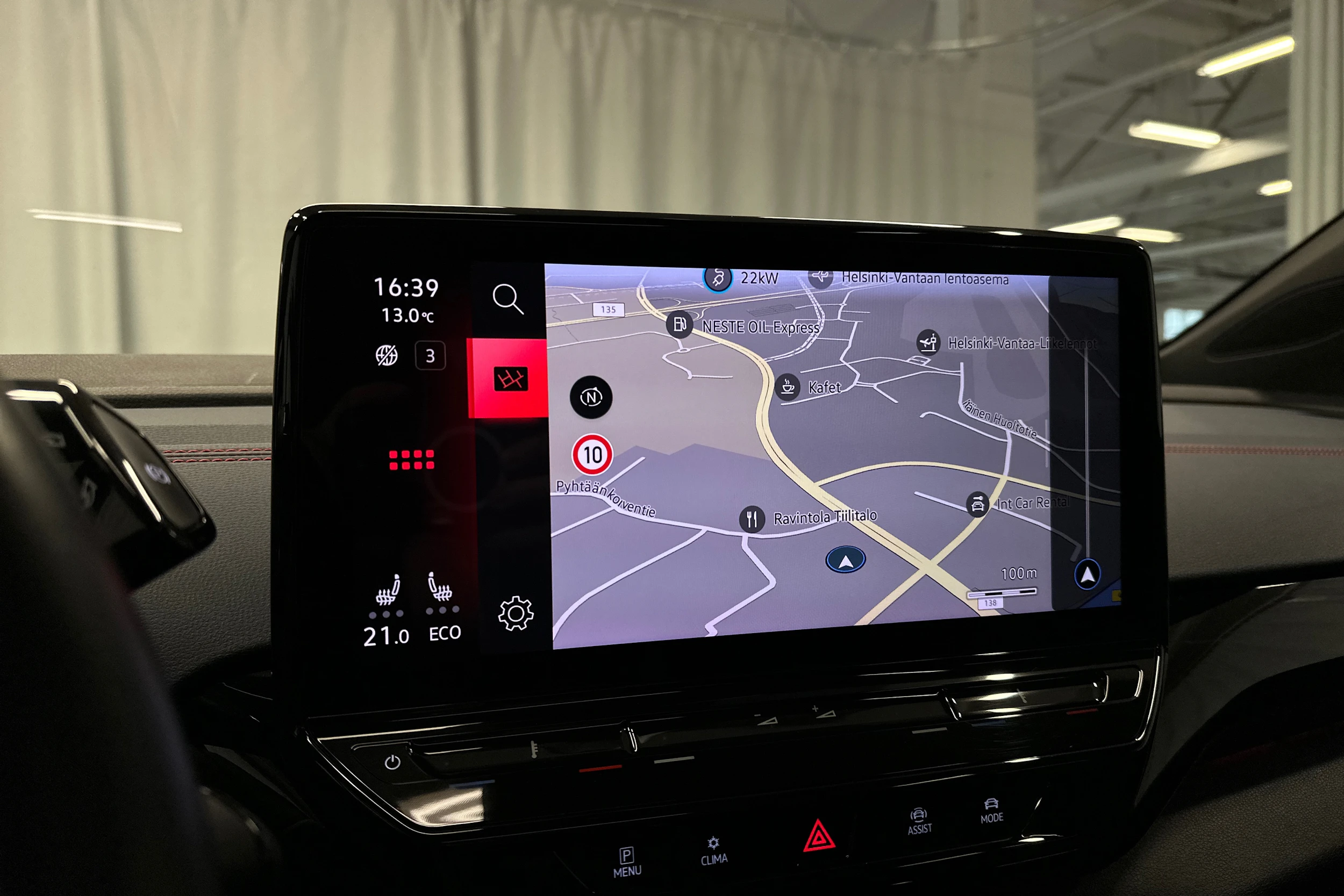 punainen Volkswagen ID.5 2022 kuva 15.