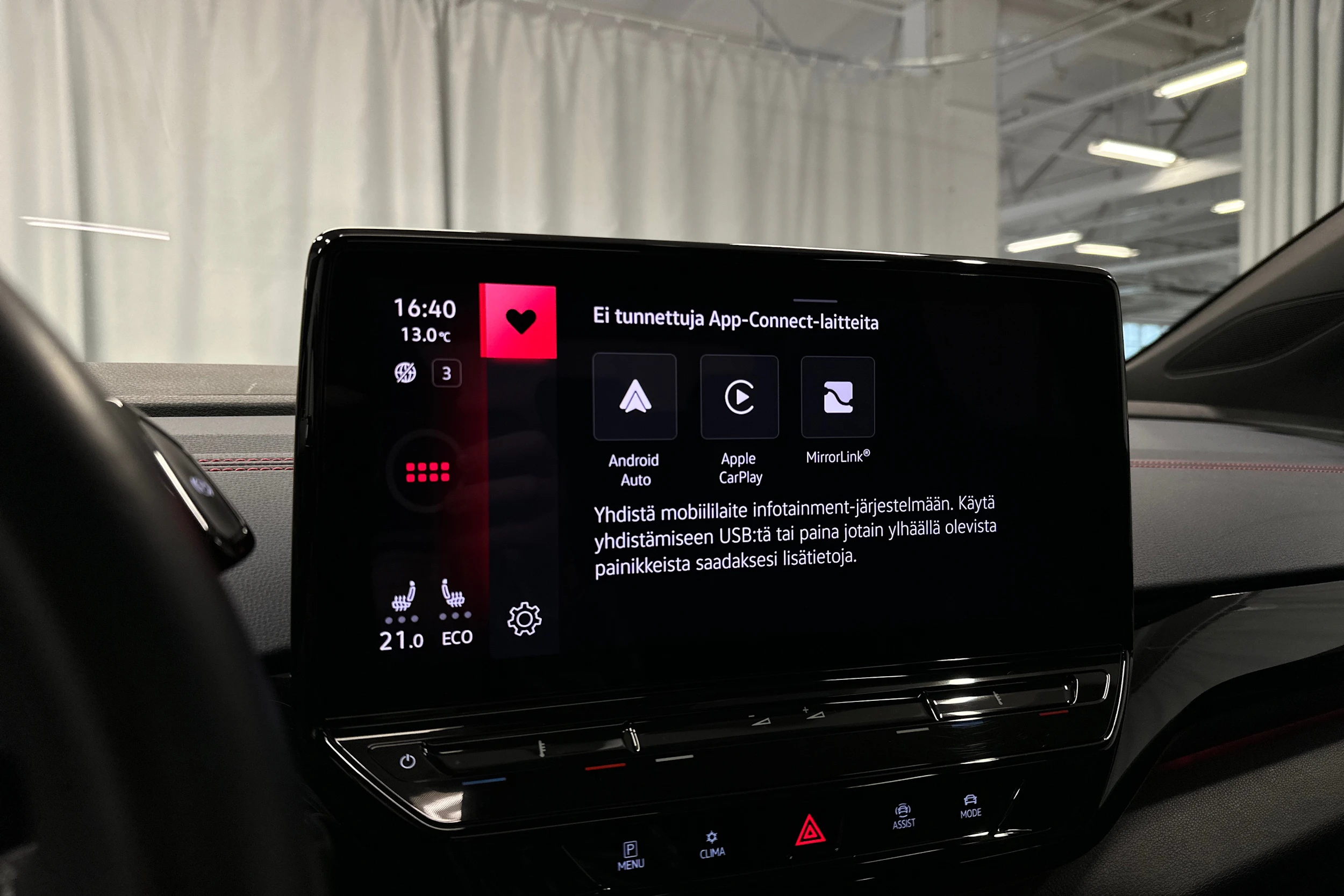 punainen Volkswagen ID.5 2022 kuva 17.