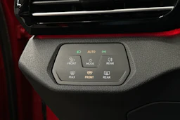 punainen Volkswagen ID.5 2022 kuva 22.