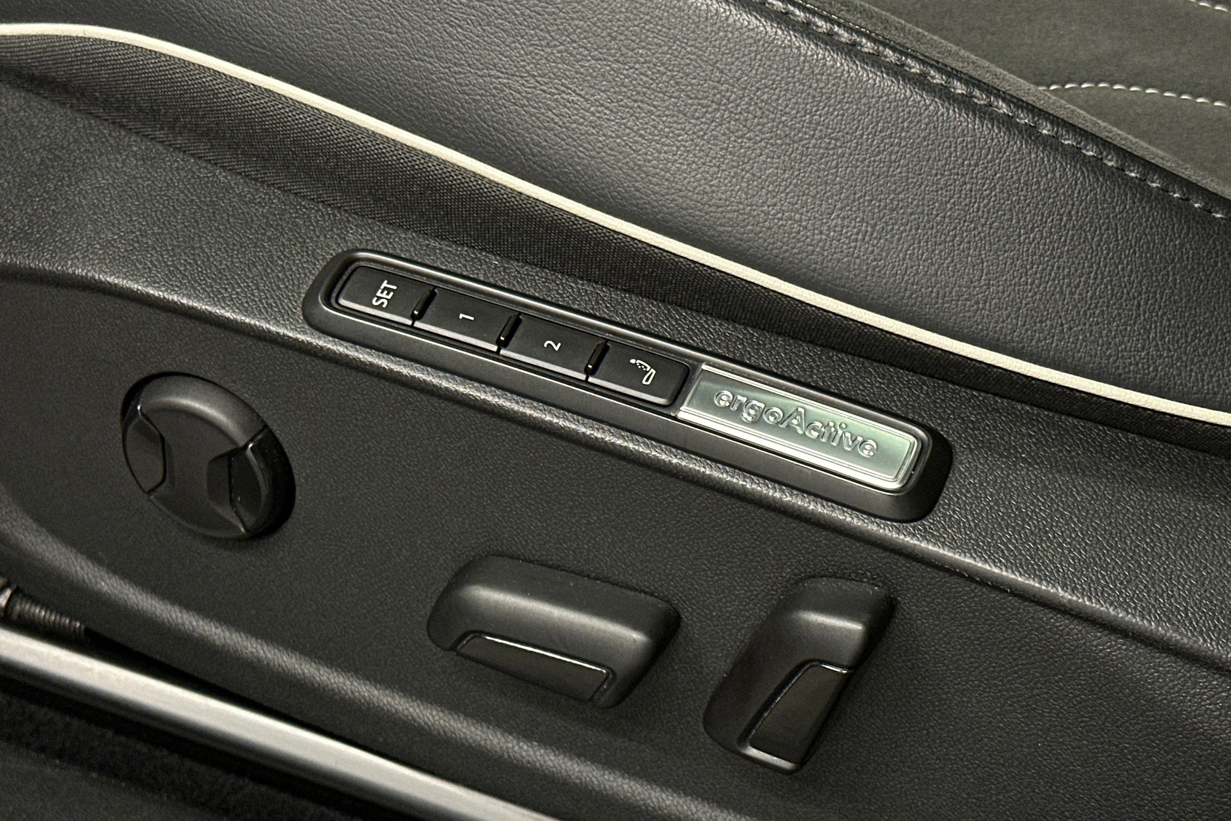 punainen Volkswagen ID.5 2022 kuva 24.