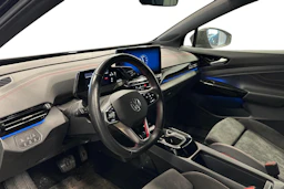 musta Volkswagen ID.5 2023 kuva 3.