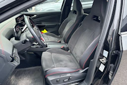 met. valkoinen Volkswagen ID.5 2023 kuva 4.